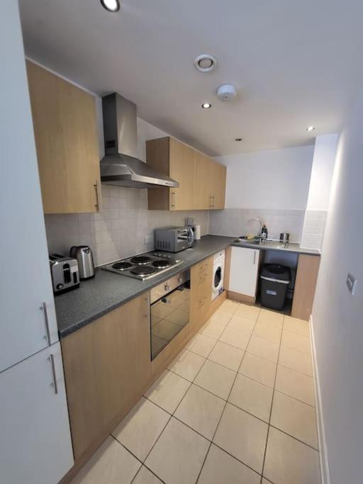 Awesome 1 Bedroom Apartment 맨체스터 외부 사진