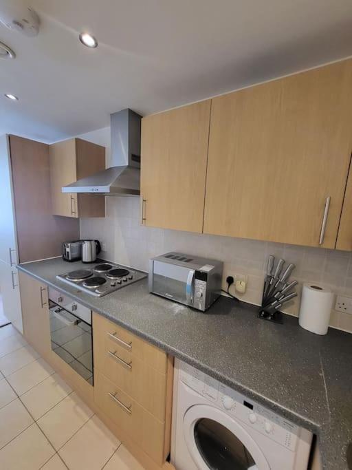 Awesome 1 Bedroom Apartment 맨체스터 외부 사진